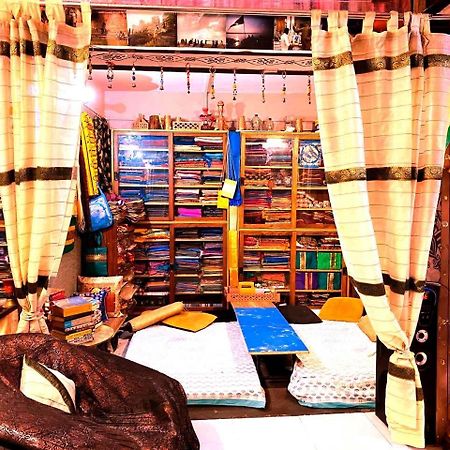 Stay Inn Heritage Varanasi Exterior foto